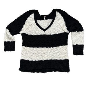 Womens size medium free people over size striped black/white sweater/v neck/boho